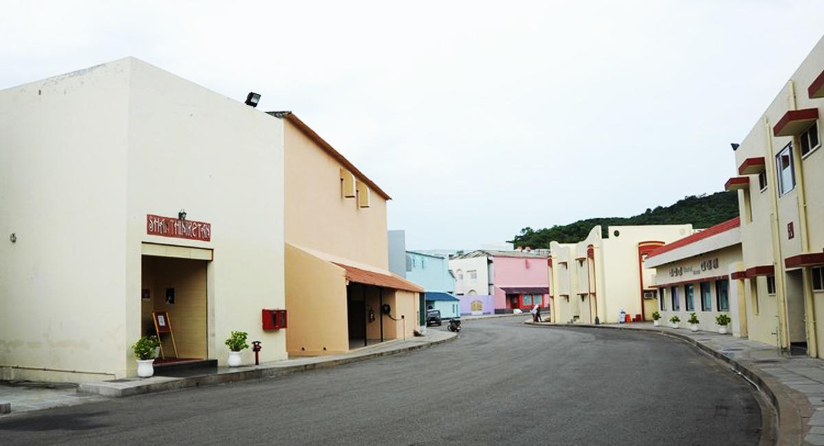 Hotel Shanthiniketan - Ramoji Film City à Pedda Ambarpet Extérieur photo