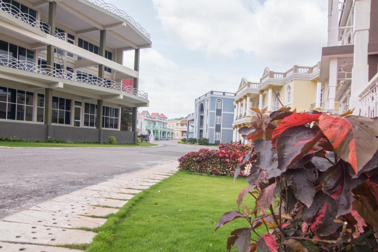 Hotel Shanthiniketan - Ramoji Film City à Pedda Ambarpet Extérieur photo